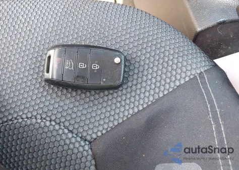 2015 Kia Soul Base from USA, damaged, VIN KNDJN2A28F7213649